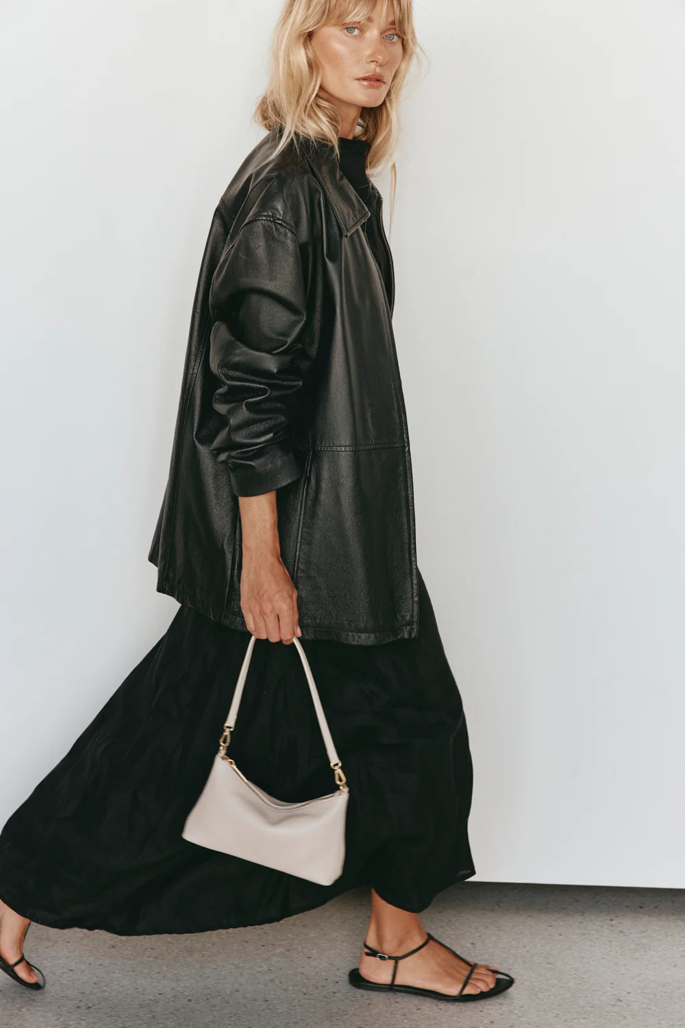 Ashley Ivory Leather Crossbody Bag - Image 6