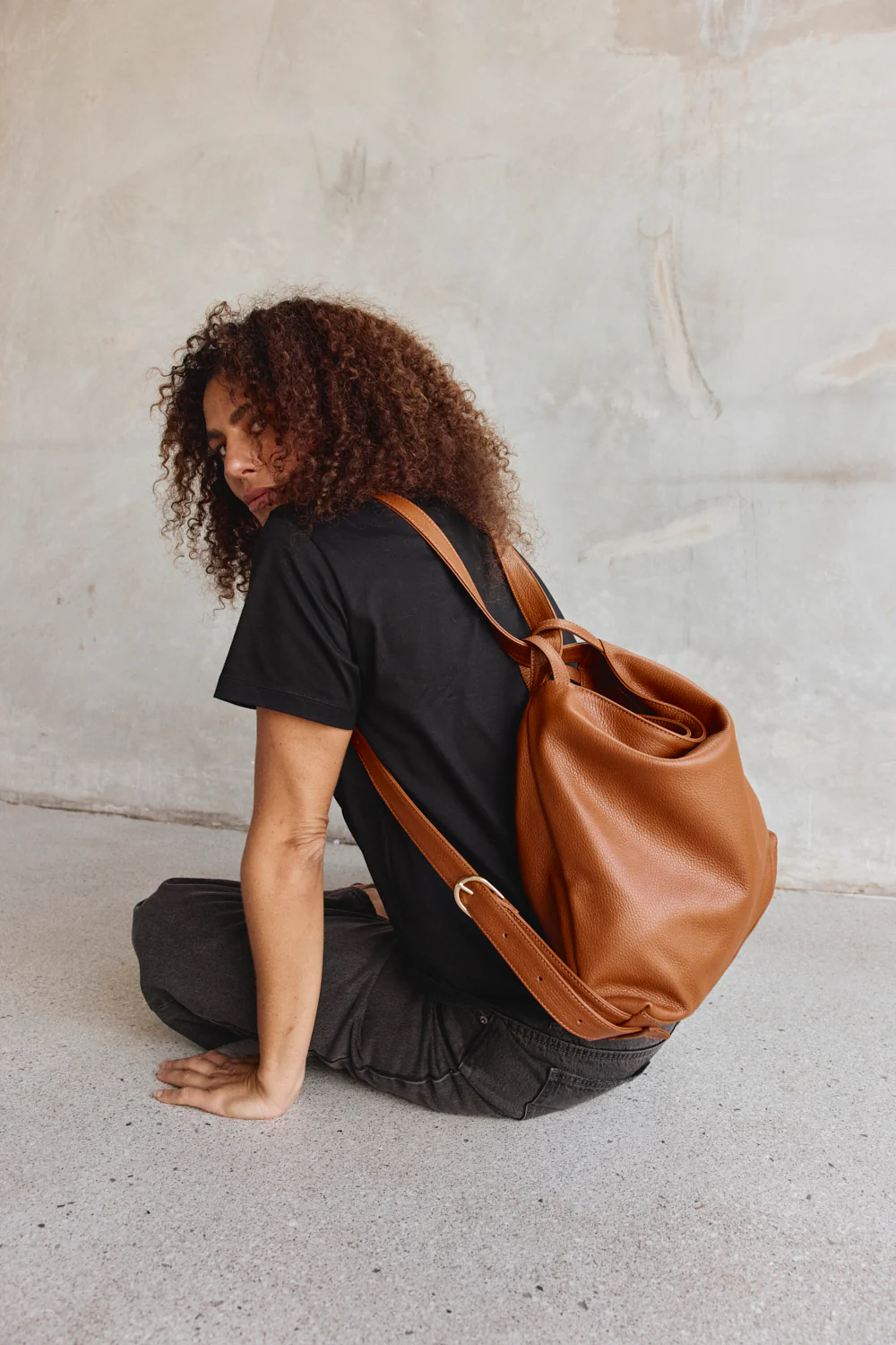 Bella Tan 3-in-1 Convertible Bag - Image 3