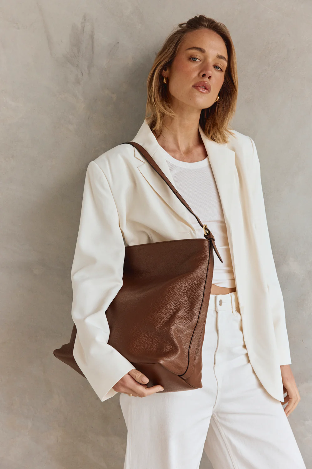 Serena Mocha Leather Hobo Bag - Image 3