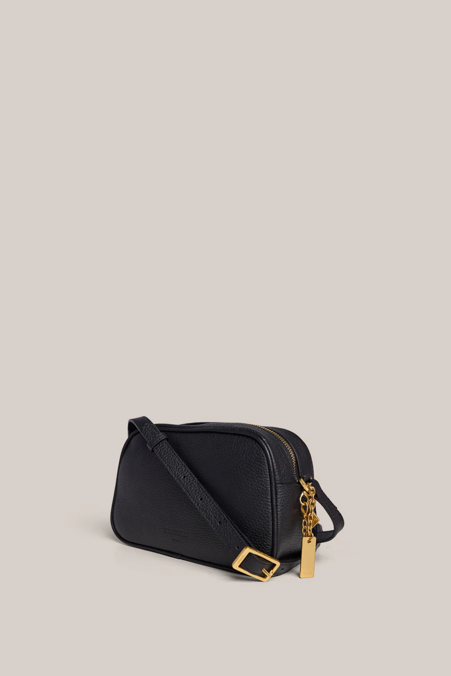 Vera Black Camera Crossbody Bag - Image 5