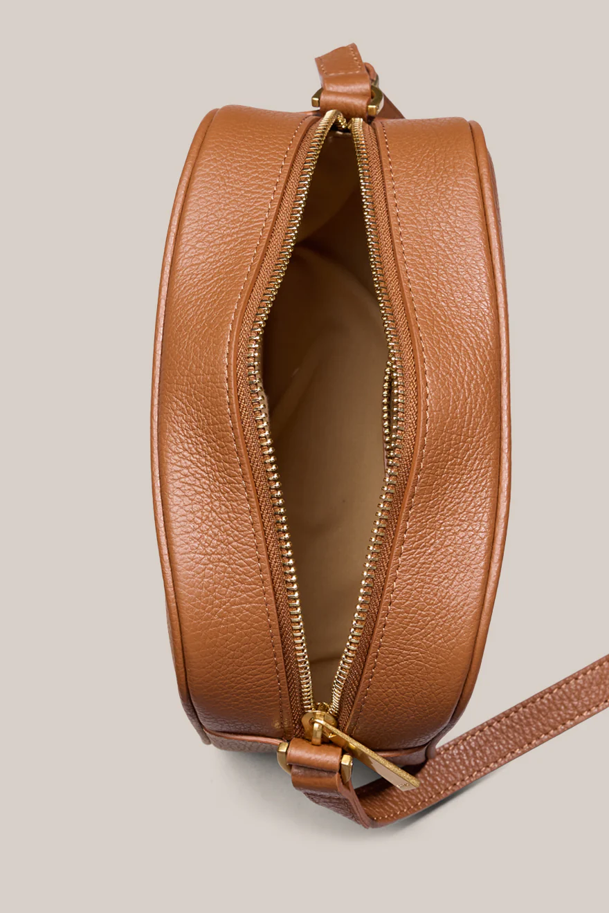 Vera Cognac Camera Crossbody Bag - Image 5