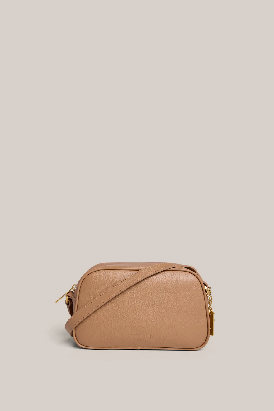 Vera Latte Camera Crossbody Bag - Image 3