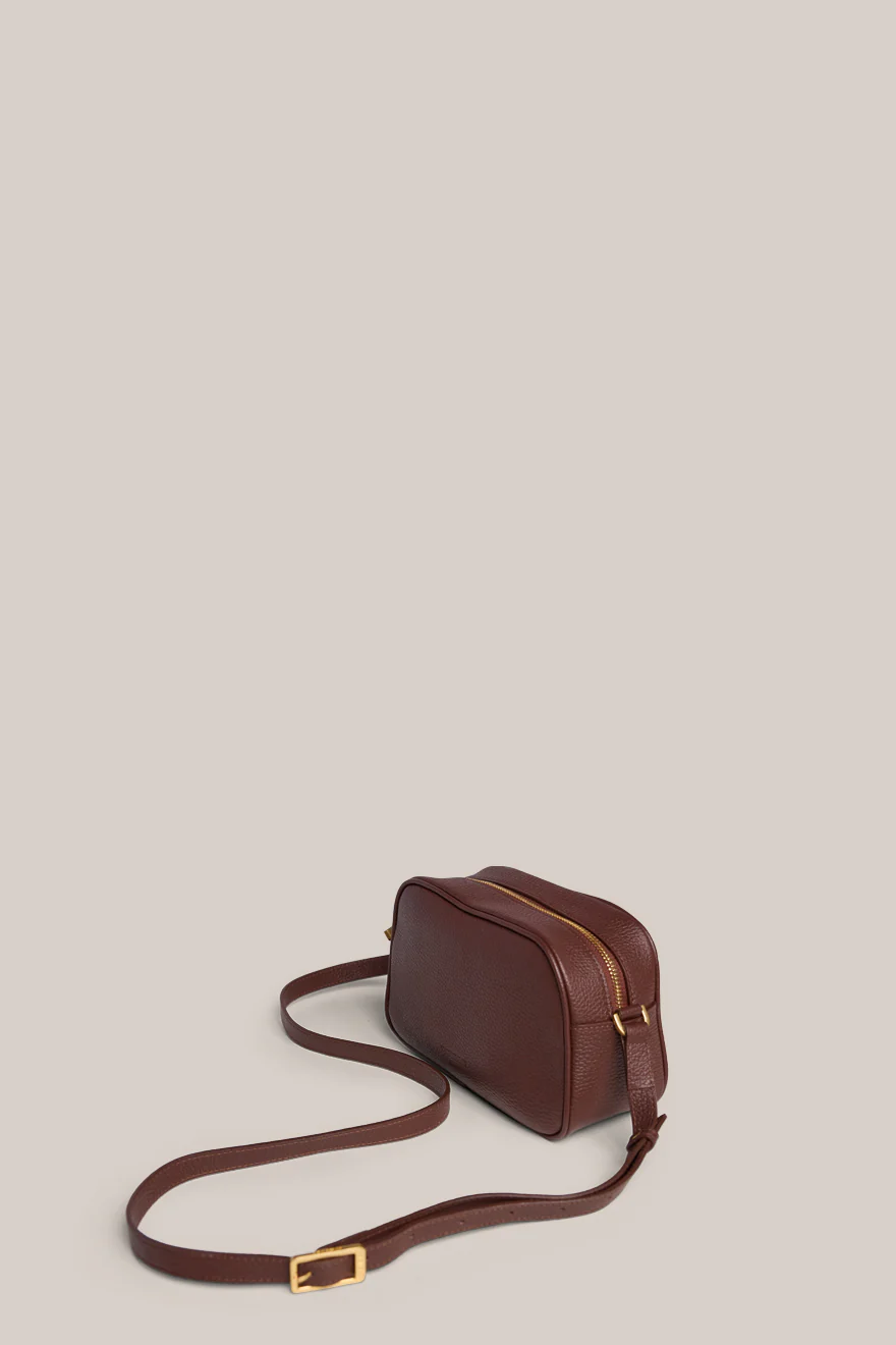 Vera Mahogany Camera Crossbody Bag - Image 3